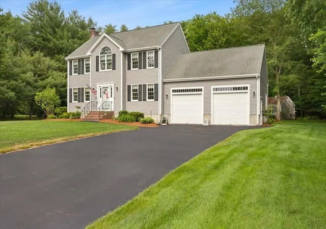 4th image of 240 Burt Street, Taunton, MA 02780 | MLS# 73539832