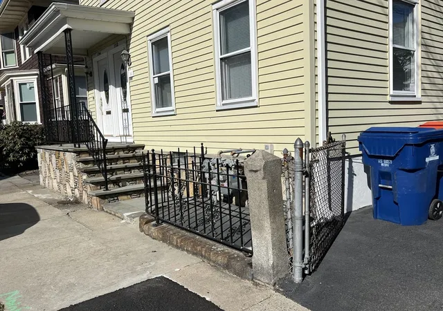 Homes for sale in New Bedford, MA | 152 154 Chestnut St, New Bedford, MA 02740 | MLS# 73491777