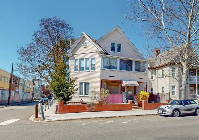 Homes for sale in Cambridge, MA | 128 Elm St, Cambridge, MA 02025