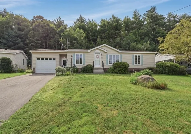 1st image of 33 Bayberry Dr, Gardner, MA 01440 | MLS# 73560107