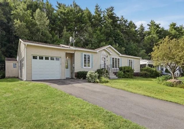 2nd image of 33 Bayberry Dr, Gardner, MA 01440 | MLS# 73560107