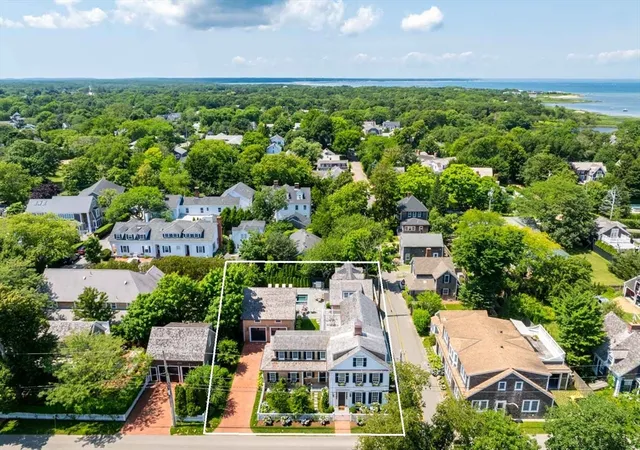 4th image of 56 North Summer Street, Edgartown, MA 02539 | MLS# 73517157