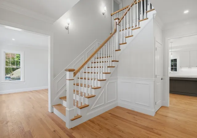 Photo 4 of Single family home for sale at 1 Dolores Dr, Burlington, MA 01803 | MLS# 73554956 | Listing updated on 2026-09-08