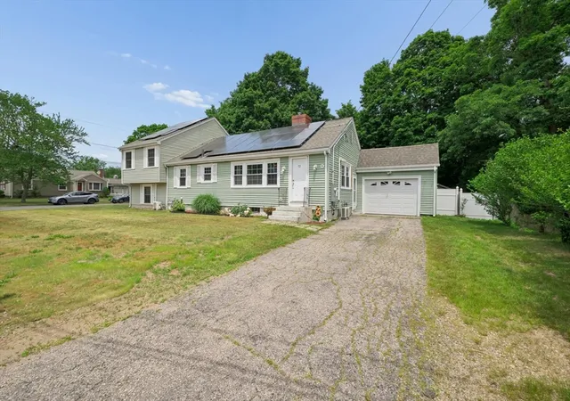 2nd image of 72 Mayfield St, Seekonk, MA 02771 | MLS# 73536712