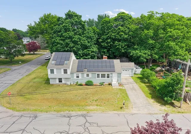 4th image of 72 Mayfield St, Seekonk, MA 02771 | MLS# 73536712