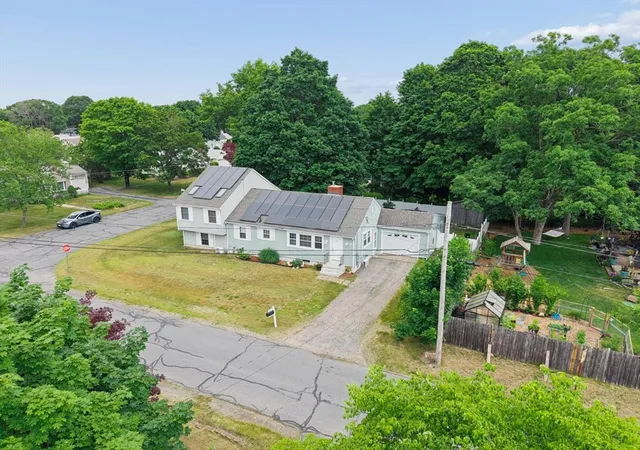 5th image of 72 Mayfield St, Seekonk, MA 02771 | MLS# 73536712