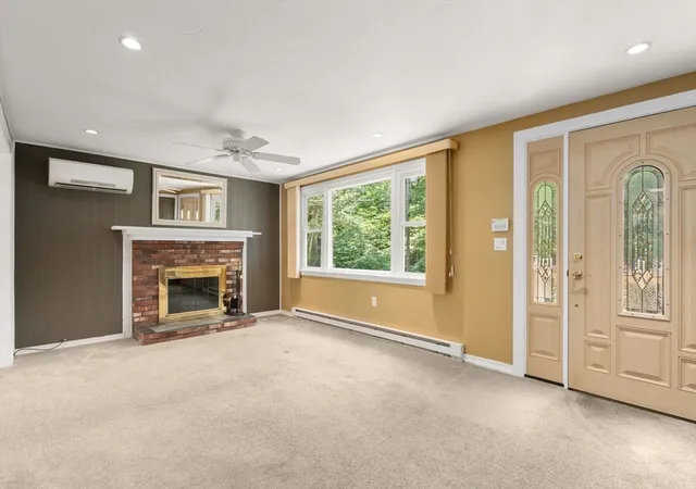 Homes for sale in Oxford, MA | 39 Whiting Rd, Oxford, MA 01540 | MLS# 73544205