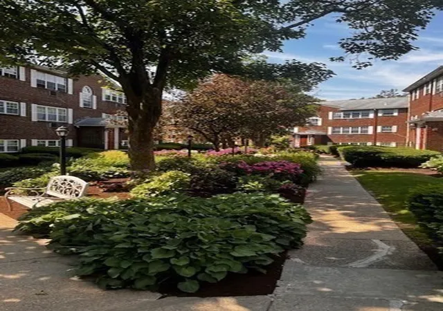 33rd image of 15 Cass Street #3, West Roxbury, MA 02132 | MLS# 73485602