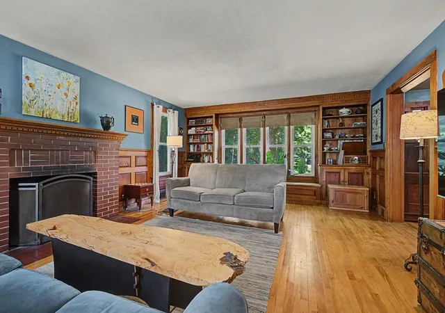 4th image of 66 Glendale St, Easthampton, MA 01027 | MLS# 73567293
