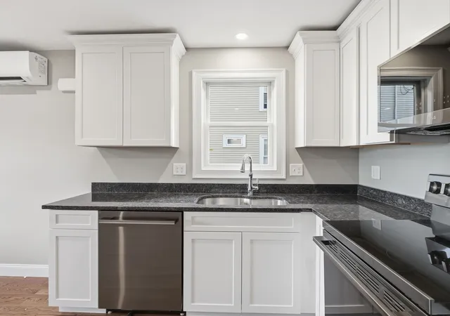 Photo 2 of Sale Pending at 479 Washington St #479, Haverhill, MA 01832 | MLS# 73538889 | Listing updated on 2026-09-01