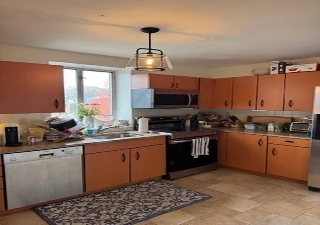 5th image of 20 Hammond Pond Pkwy #208, Chestnut Hill, MA 02467 | MLS# 73547754