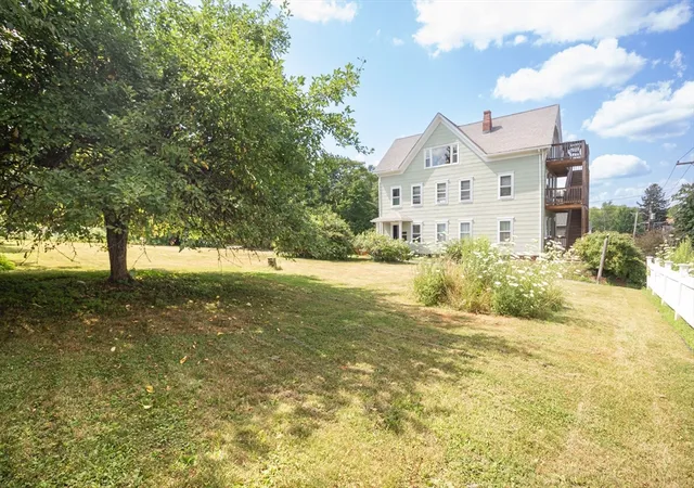 Listing Photo 4 - Condo for sale in building located at 18 Steele St, Worcester, MA 01607