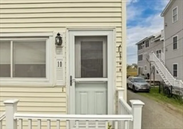 Homes for sale in Salisbury, MA | 10 Liberty Street, Salisbury, MA 01952 | MLS# 73493066