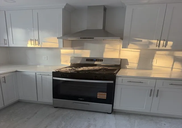 2nd image of 80-82 Willet St, Quincy, MA 02170