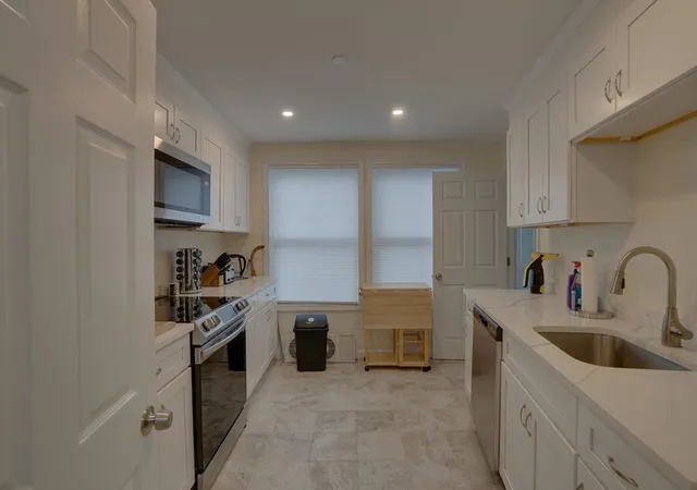 5th image of 1 Glenwood St #2, Malden, MA 02148 | MLS# 73541385