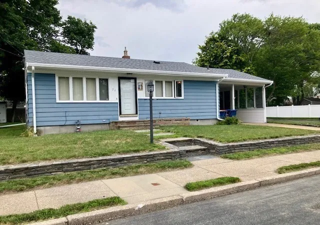 2nd image of 71 Seymour St, New Bedford, MA 02744 | MLS# 73553587