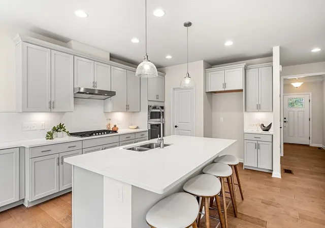 2nd image of 27 Germain Way #04, Norton, MA 02766 | MLS# 73565773