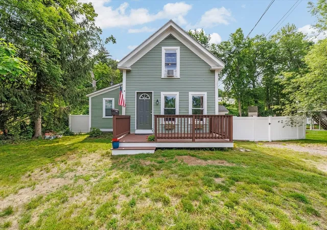 Homes for sale in Athol, MA | 92 Oak Ave, Athol, MA 01331 | MLS# 73535861
