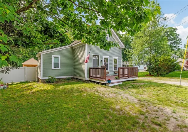 Homes for sale in Athol, MA | 92 Oak Ave, Athol, MA 01331 | MLS# 73535861