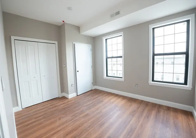 Photo 3 of Condominium at 13 Nahant Street #4E, Lynn, MA 01902 | MLS# 73284154 | | Sold on 2025-04-11