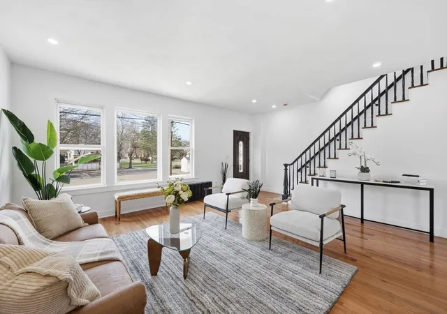2nd image of 13 Green Ave, Westfield, MA 01085 | MLS# 73551876