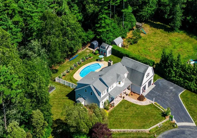 Photo 3 of Single family home for sale at 8 Park Pl, Mattapoisett, MA 02739 | MLS# 73559168 | Listing updated on 2026-08-14