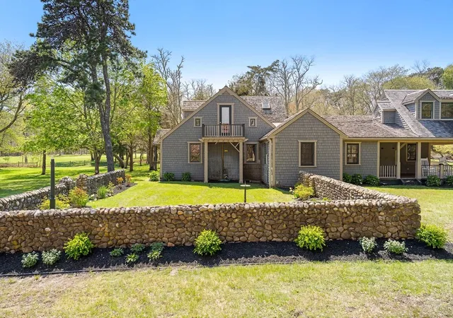 4th image of 15 Tamarack Lane, Oak Bluffs, MA 02557 | MLS# 73522816