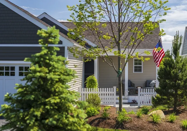 Listing Photo 1 - Condo for sale in building located at 16 Firefly Pt, Plymouth, MA 02360 - Unit #16