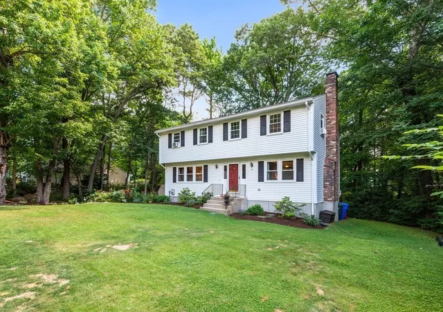 Homes for sale in Milford, MA | 6 Berkley Rd, Milford, MA 01757 | MLS# 73538652