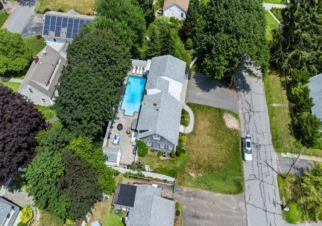 3rd image of 36 Myrtle Avenue, Newburyport, MA 01950 | MLS# 73553418