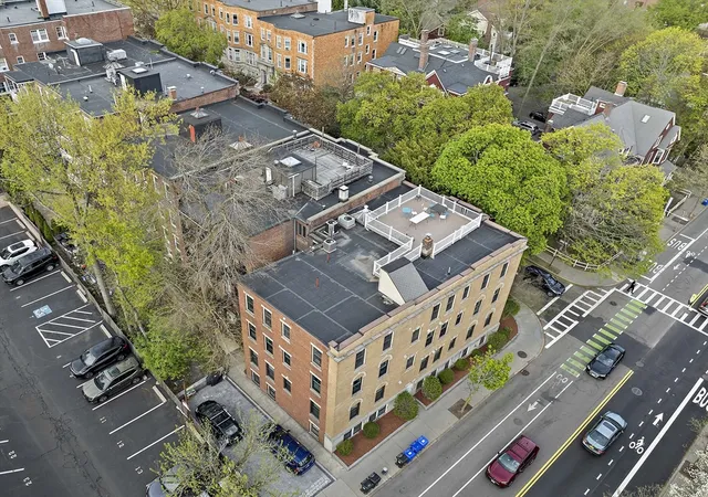 2nd image of 4 Fairbanks, Brookline, MA 02446