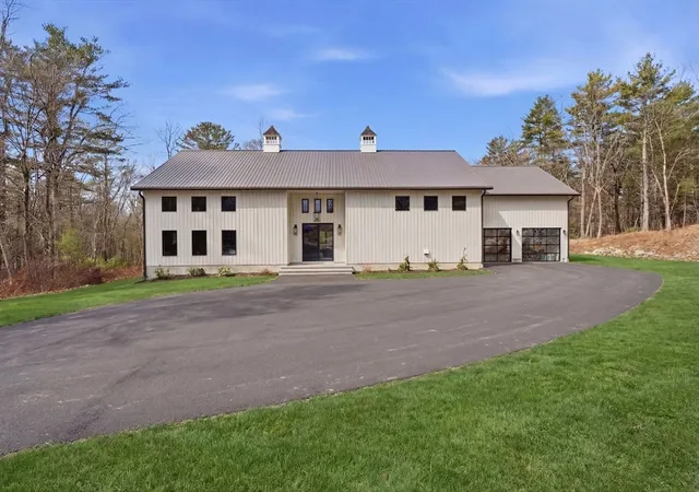 Photo 2 of Single family home for sale at 41 Myrtle St, Norfolk, MA 02056 | MLS# 73490620 | Listing updated on 2026-09-14