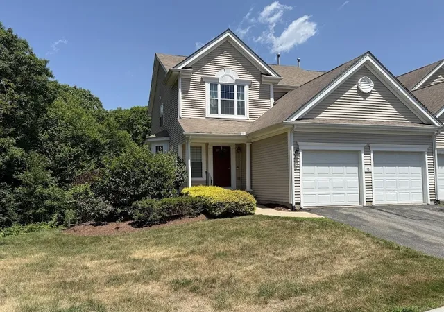 Homes for sale in South Grafton, MA | 48 Tulip Cir #48, South Grafton, MA 01560 | MLS# 73545249