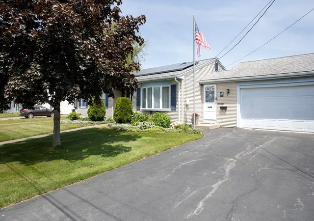 Homes for sale in Somerset, MA | 192 Calvin Ave, Somerset, MA 02726 | MLS# 73534095