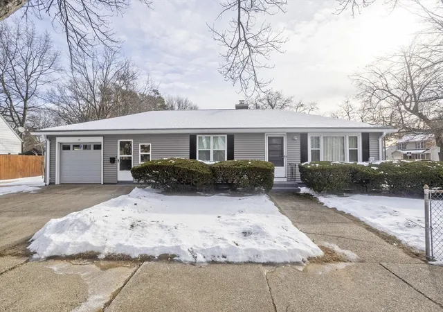 Homes for sale in Springfield, MA | 147 Bowles Park, Springfield, MA 01104 | MLS# 73464751