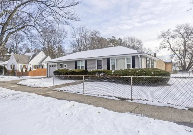 Homes for sale in Springfield, MA | 147 Bowles Park, Springfield, MA 01104 | MLS# 73464751