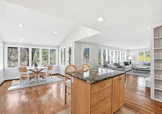 2nd image of 512 Spring St, Marshfield, MA 02050 | MLS# 73510359