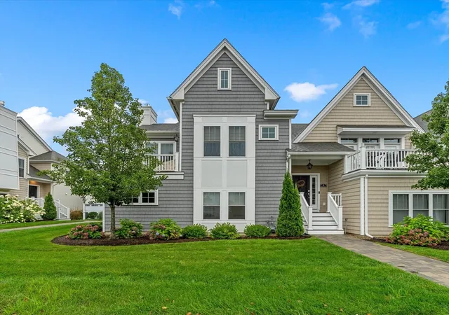 Photo 2 of Single family home for sale at 7 Sunflower Way, Plymouth, MA 02360 | MLS# 73568876 | Listing updated on 2026-08-31