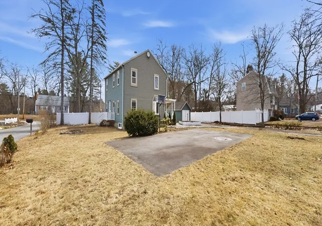 3rd image of 6 Balsamwood Ave, Billerica, MA 01821 | MLS# 73497548