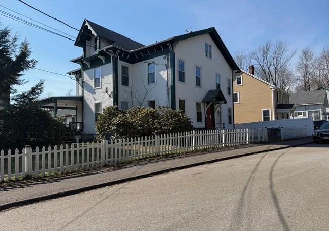 Homes for sale in Gardner, MA | 35 Cedar St, Gardner, MA 01440