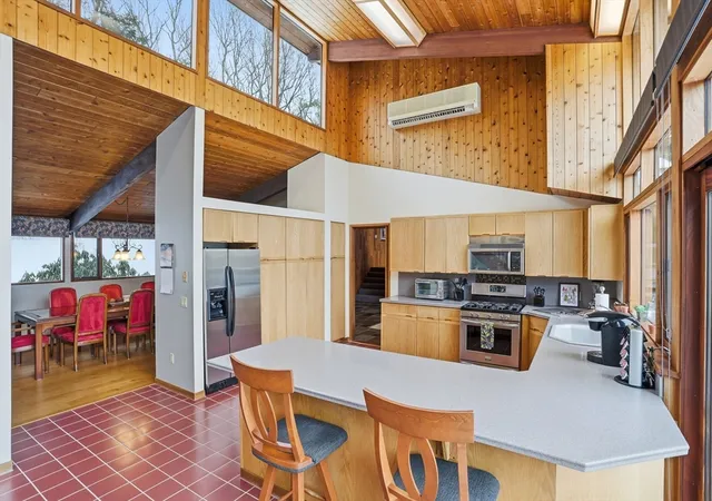 4th image of 1090 North Road, Carlisle, MA 01741 | MLS# 73485083