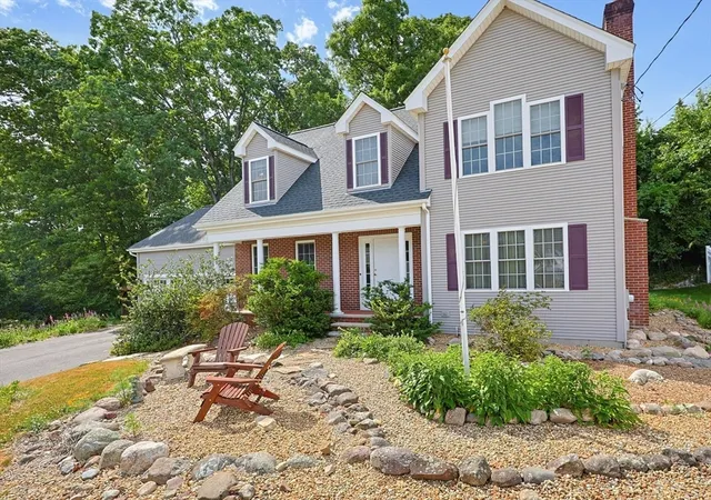 Homes for sale in North Attleboro, MA | 21 Winsor Dr, North Attleboro, MA 02760 | MLS# 73539898