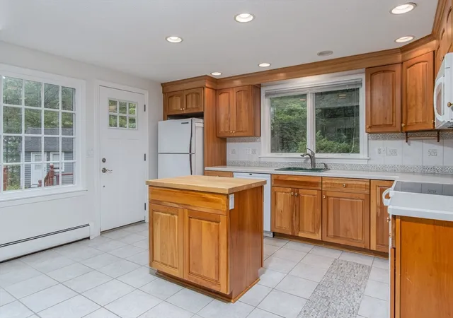 Homes for sale in Groton, MA | 551 Old Dunstable Road, Groton, MA 01450 | MLS# 73546682