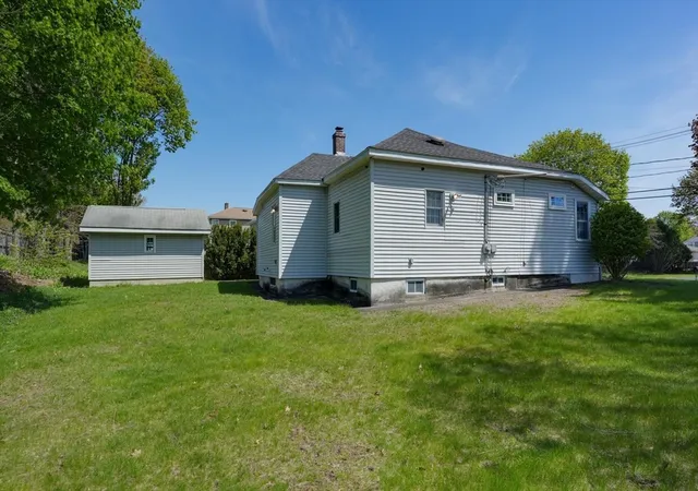 3rd image of 32 Plainfield Ave, Shrewsbury, MA 01545 | MLS# 73513833