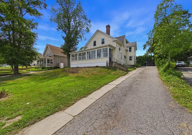 1st image of 398 Main St, Wareham, MA 02571 | MLS# 73563796