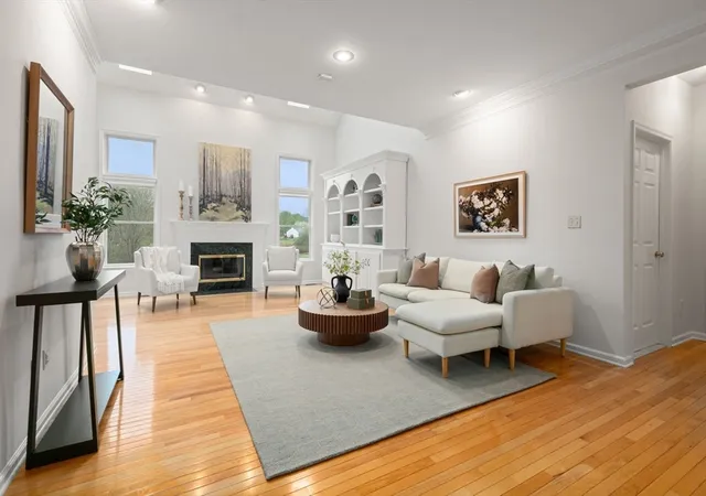 Photo 3 of Sale Pending at 4 Arbella Rd #4, Bedford, MA 01730 | MLS# 73514994 | Listing updated on 2026-05-27