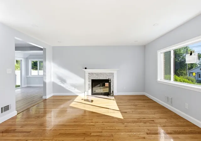 Homes for sale in Woburn, MA | 92 Garfield Ave, Woburn, MA 01801 | MLS# 73529755