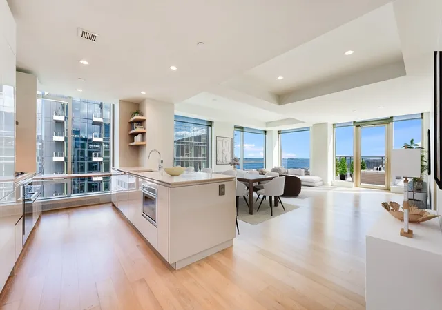 Homes for sale in Boston, MA | 133 Seaport Blvd #2112, Boston, MA 02210 | MLS# 73490969