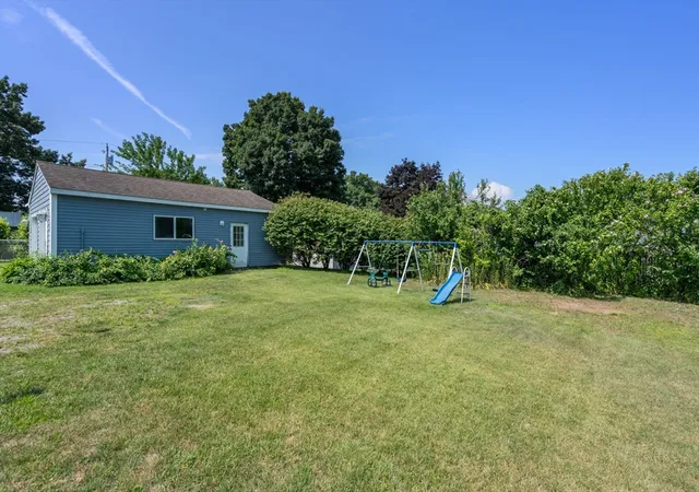 40th image of 32 Wilmont St, Chicopee, MA 01013 | MLS# 73555678