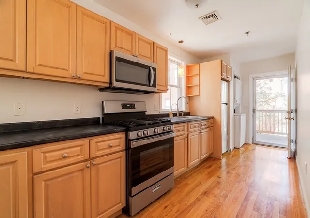 Listing Photo 4 - Condo for sale in building located at 28 Forbes St, Boston, MA 02130 - Unit #1